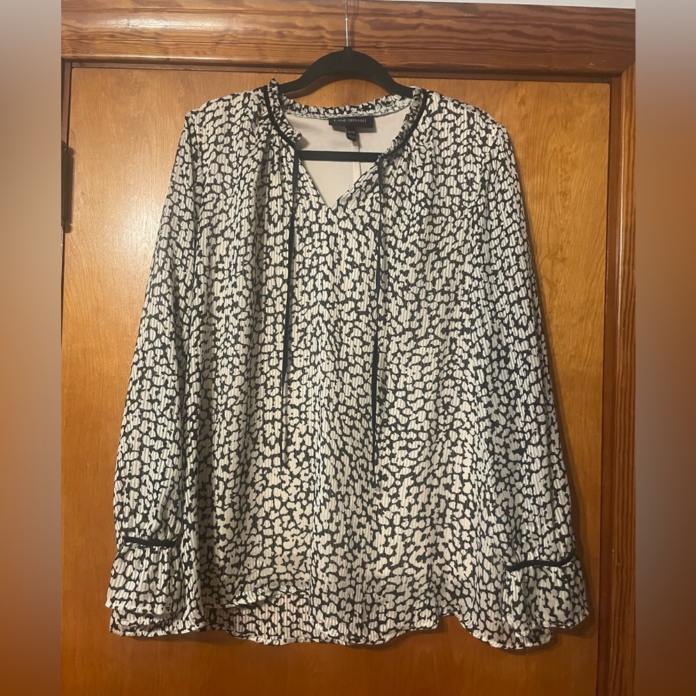 Lane Bryant Black and White Patterned Blouse with bow tie closure at neck
